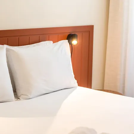 Quo Almeida Garrett Apartmán *