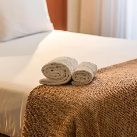 Quo Almeida Garrett *