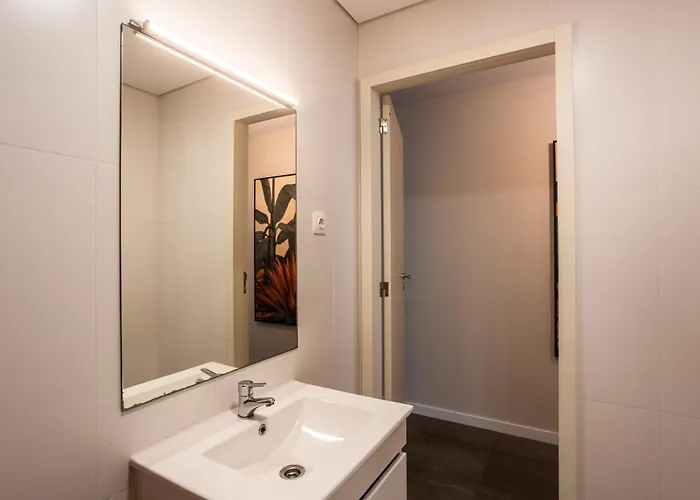 Quo Almeida Garrett *