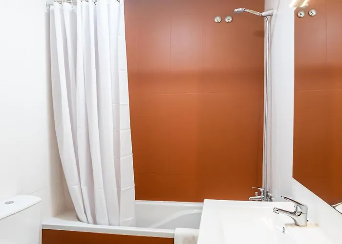 Quo Almeida Garrett *