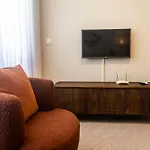 Quo Almeida Garrett Apartment