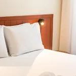 Quo Almeida Garrett Apartment *
