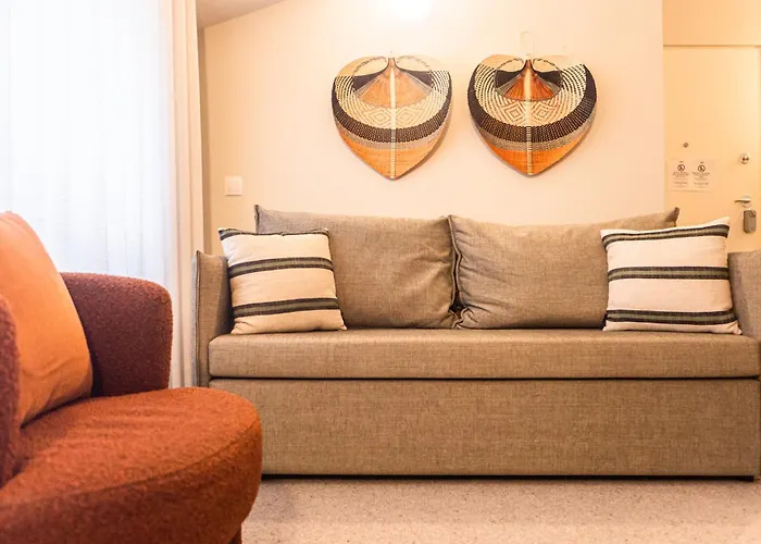 Quo Almeida Garrett *