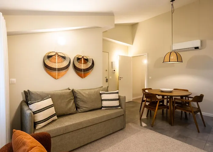 Quo Almeida Garrett Apartment *