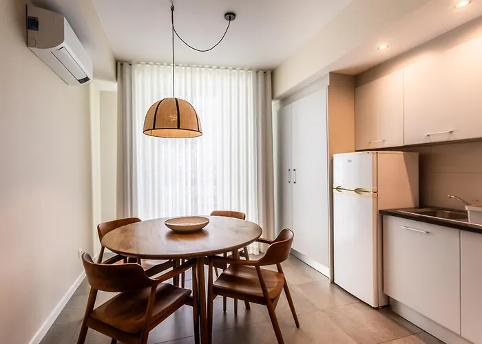 Apartment Quo Almeida Garrett