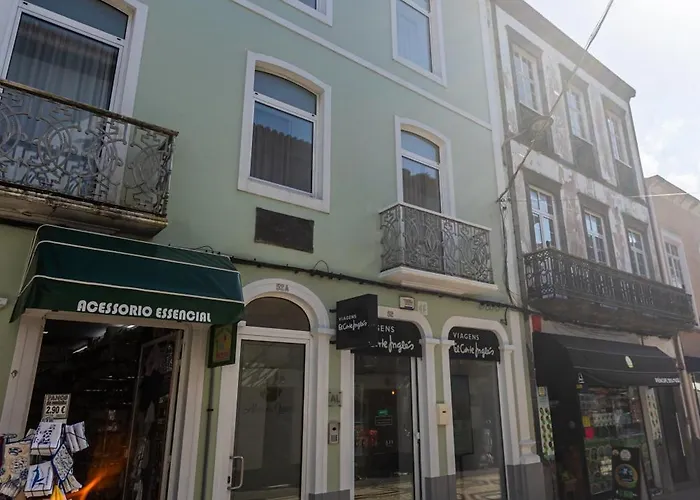 Apartment Quo Almeida Garrett